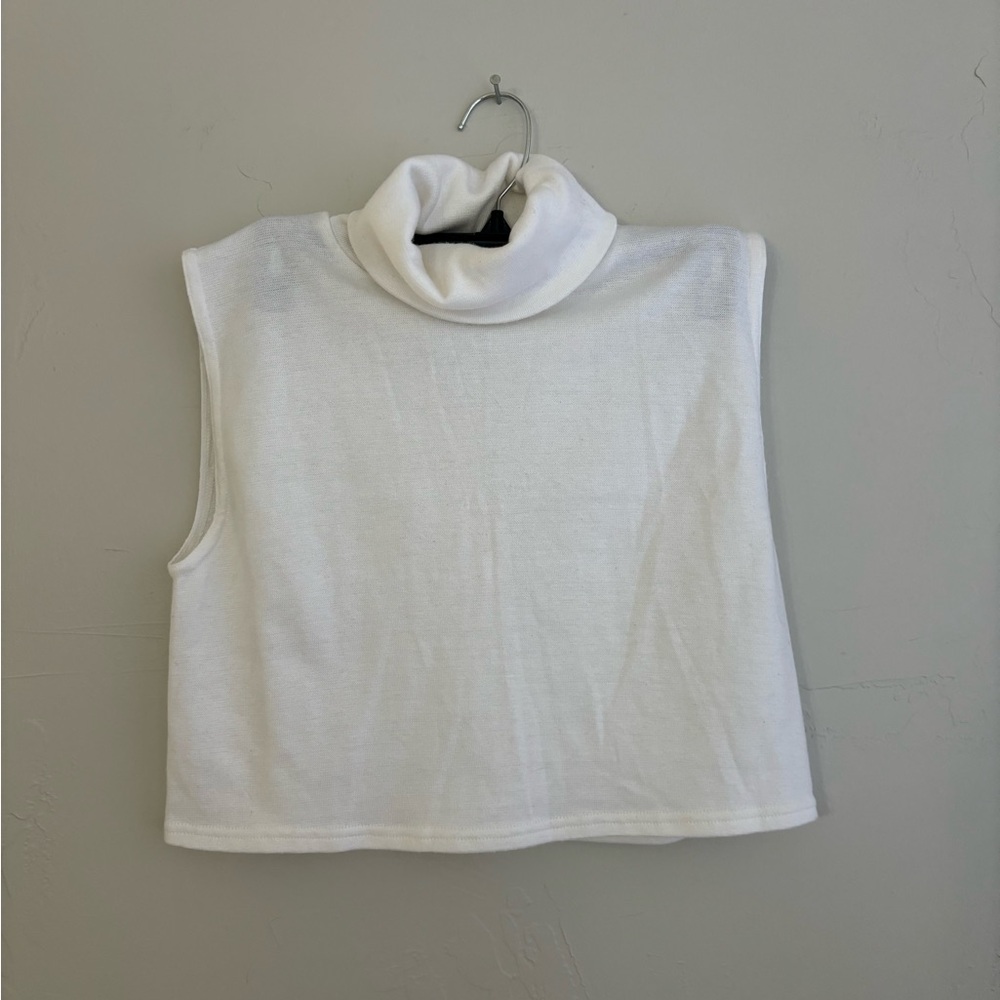 White Stag Cropped White Turtleneck – Size L/XL - Picture 2 of 8